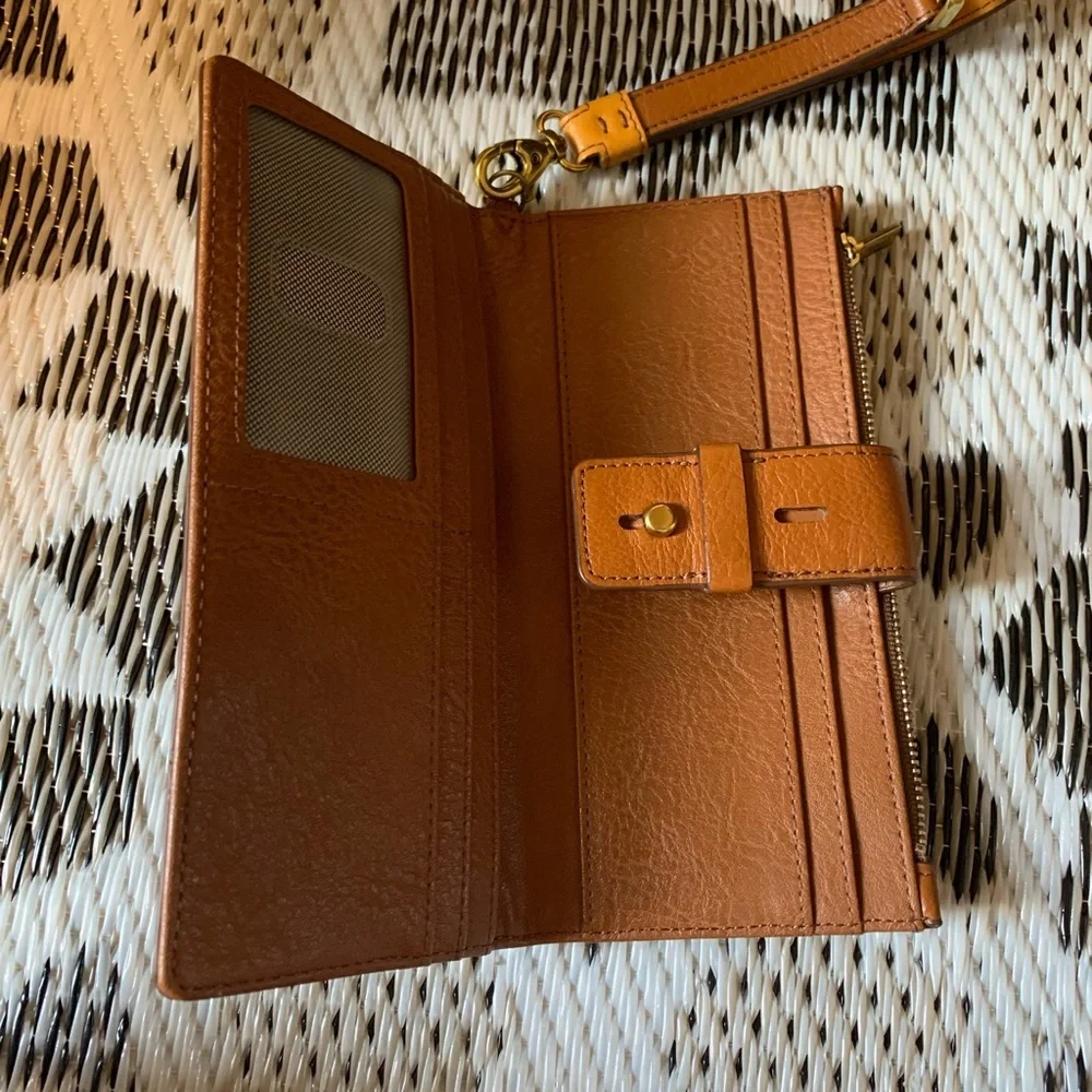 Fossil Caramel Leather Accessory - Picture 6 of 10